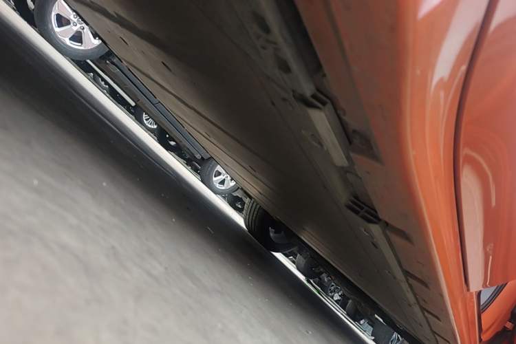 Used Zeekr 001 2023 YOU Edition 100 kWh Right Side Sill