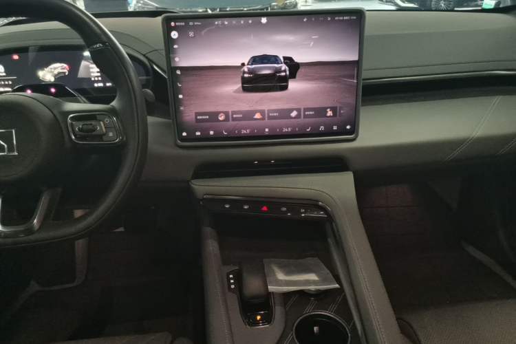 Used Zeekr 001 2024 WE Edition 95 kWh All-Wheel Drive Audio And AC Panel