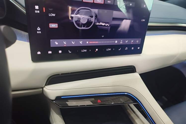 Used Zeekr 001 2024 WE Edition 95 kWh All-Wheel Drive Audio And AC Panel