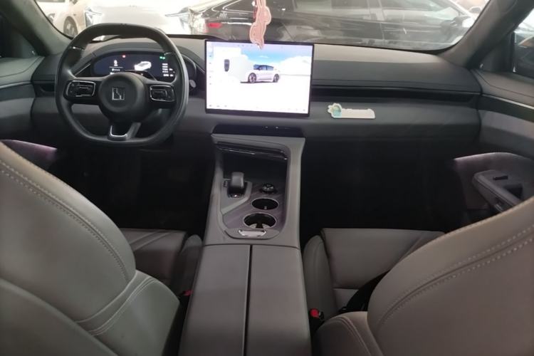 Used Zeekr 001 2024 ME Edition 100 kWh All-Wheel Drive Center Console