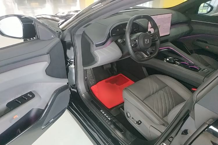 Used Zeekr 001 2024 WE Edition 100 kWh Rear-Drive Driver Seat