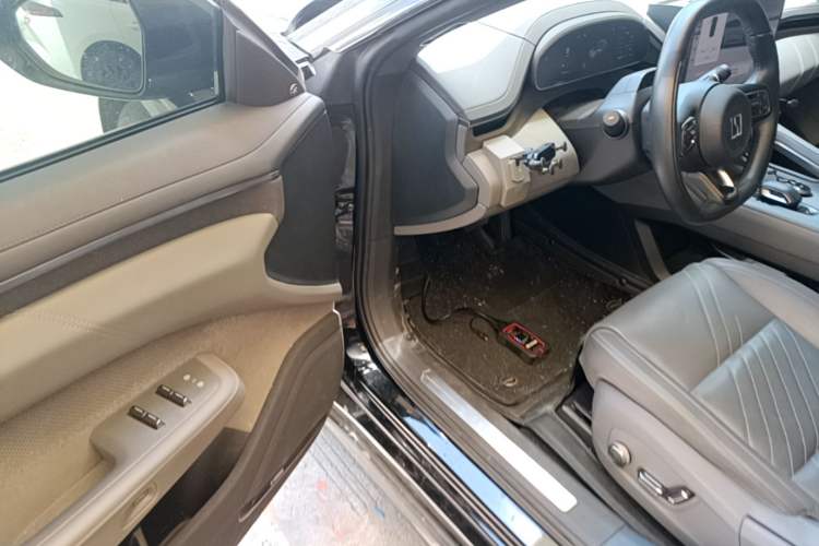 Used Zeekr 001 2024 WE Edition 100 kWh Rear-Drive Driver Seat
