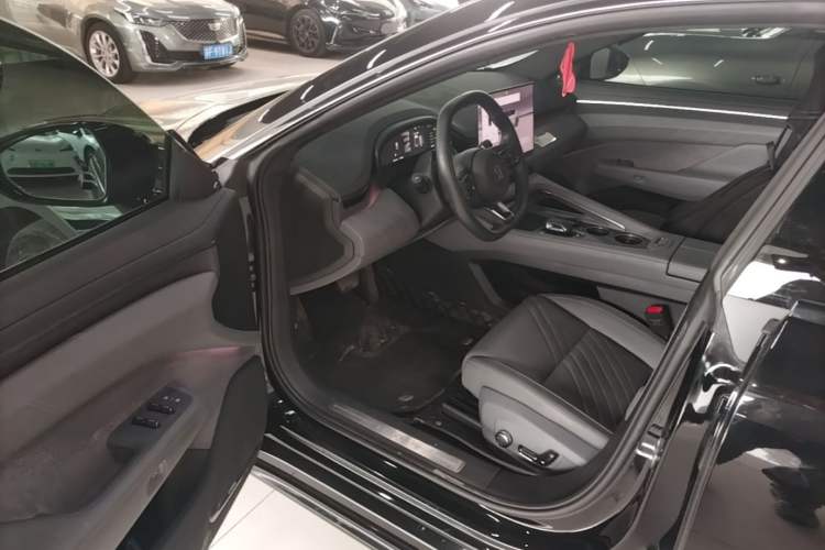 Used Zeekr 001 2024 ME Edition 100 kWh All-Wheel Drive Driver Seat