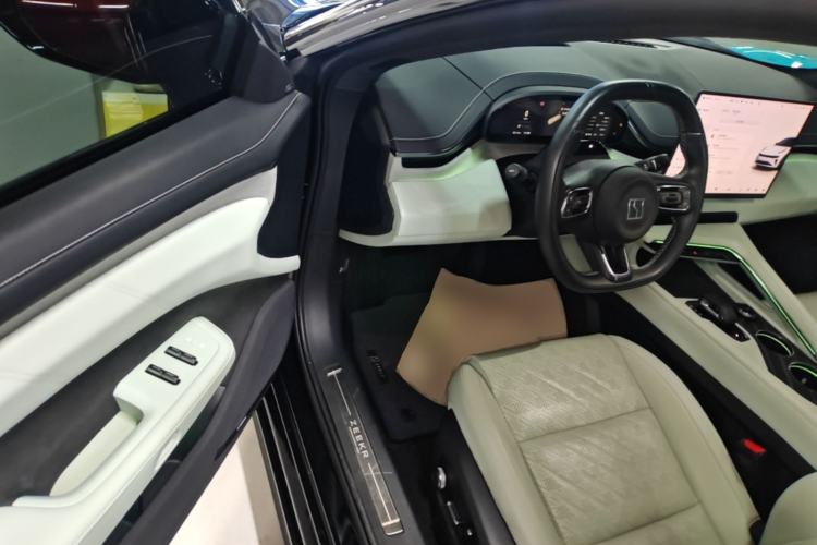 Used Zeekr 001 2024 YOU Edition 100 kWh All-Wheel Drive Driver Seat