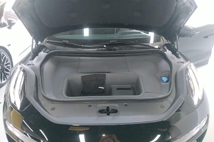 Used Zeekr 001 2024 WE Edition 100 kWh Rear-Drive Engine Bay