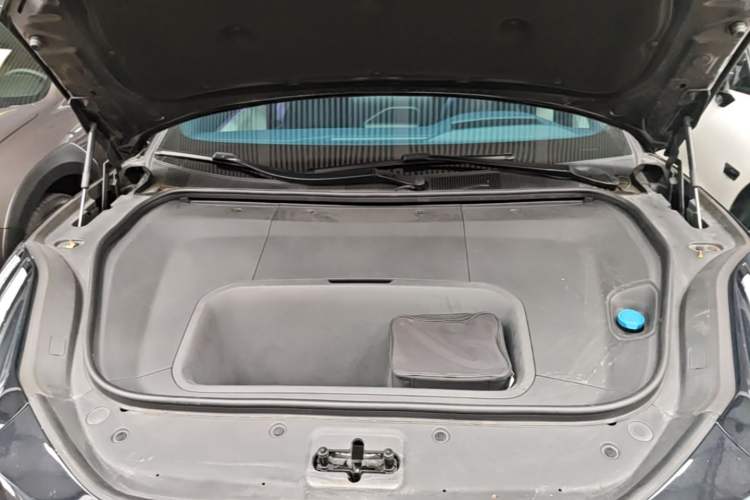 Used Zeekr 001 2024 YOU Edition 100 kWh All-Wheel Drive Engine Bay