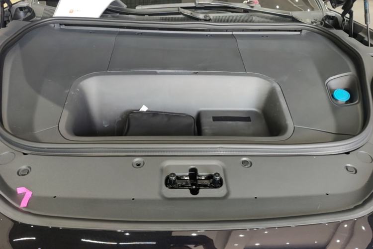 Used Zeekr 001 2024 WE Edition 100 kWh Rear-Drive Engine Bay