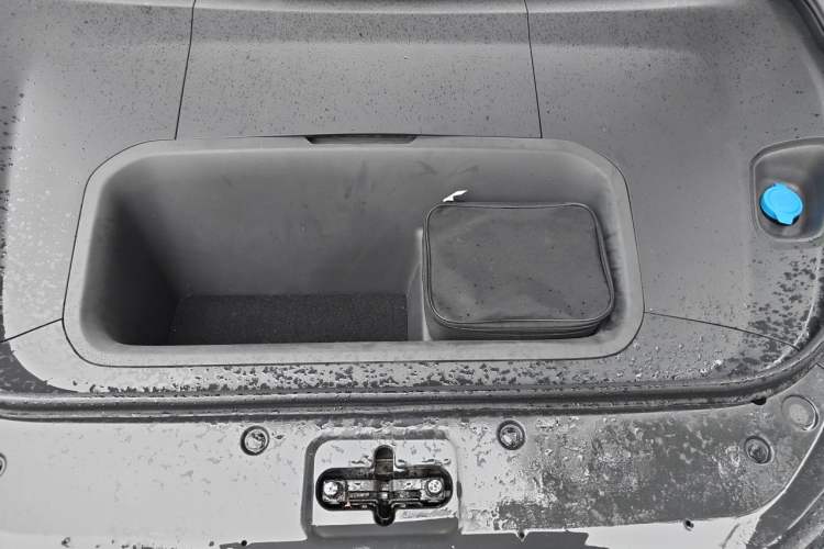 Used Zeekr 001 2024 WE Edition 100 kWh Rear-Drive Engine Bay