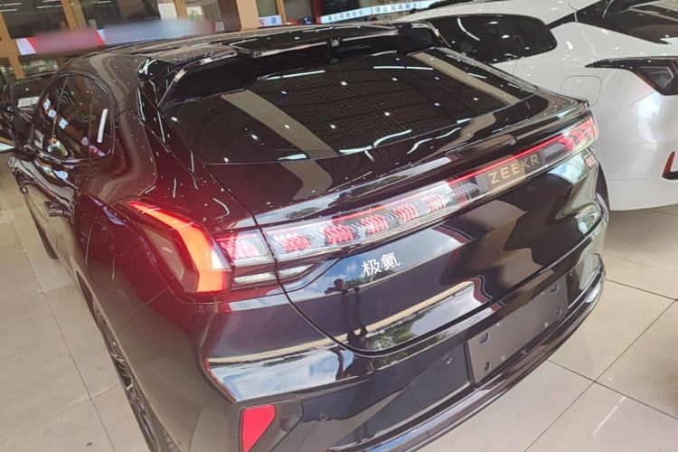 Used Zeekr 001 2024 WE Edition 95 kWh All-Wheel Drive Exterior 2