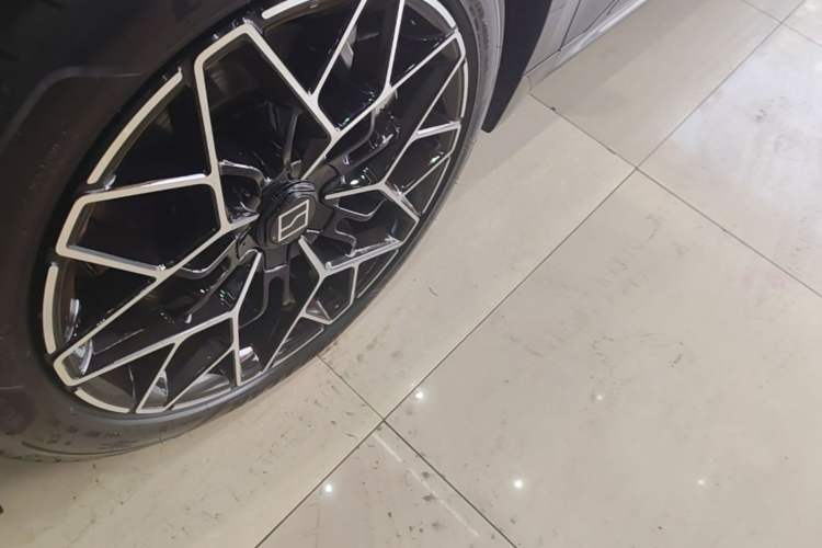 Used Zeekr 001 2024 WE Edition 95 kWh All-Wheel Drive Exterior 4