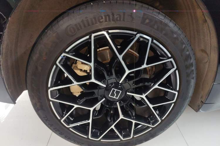 Used Zeekr 001 2024 ME Edition 100 kWh All-Wheel Drive Exterior 5