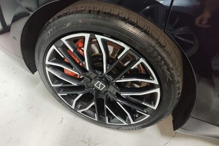Used Zeekr 001 2024 ME Edition 100 kWh All-Wheel Drive Exterior 5