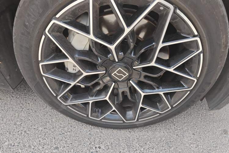 Used Zeekr 001 2024 WE Edition 95 kWh All-Wheel Drive Exterior 7