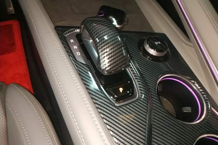 Used Zeekr 001 2024 WE Edition 100 kWh Rear-Drive Gear Lever