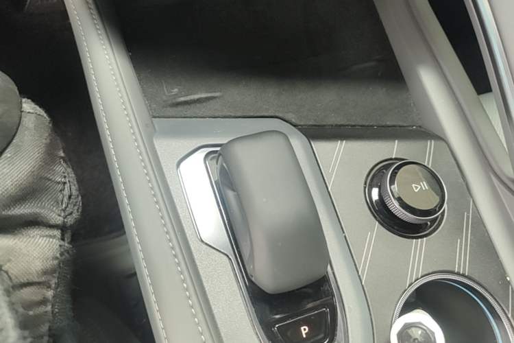Used Zeekr 001 2024 ME Edition 100 kWh All-Wheel Drive Gear Lever