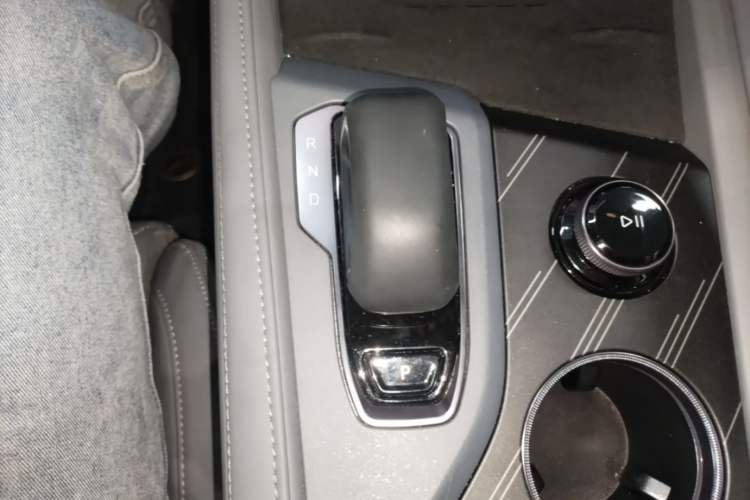 Used Zeekr 001 2024 ME Edition 100 kWh All-Wheel Drive Gear Lever