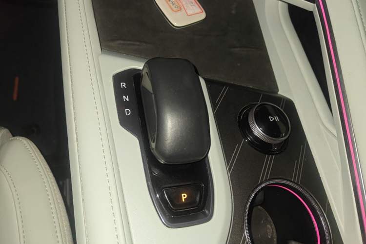 Used Zeekr 001 2024 ME Edition 100 kWh All-Wheel Drive Gear Lever