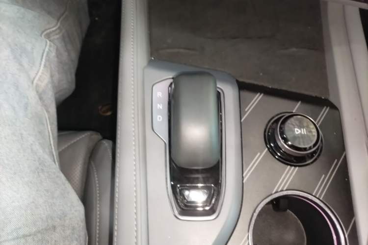 Used Zeekr 001 2024 ME Edition 100 kWh All-Wheel Drive Gear Lever