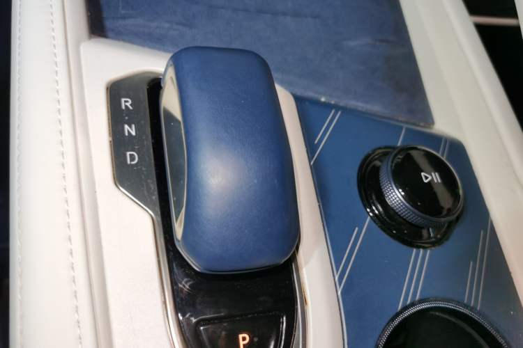 Used Zeekr 001 2024 ME Edition 100 kWh All-Wheel Drive Gear Lever