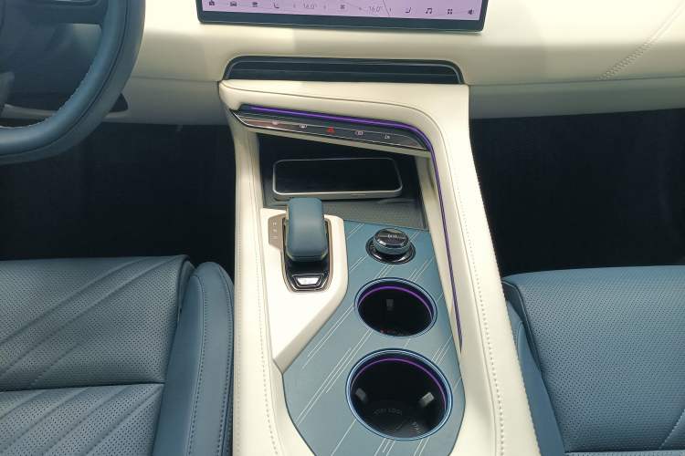 Used Zeekr 001 2024 ME Edition 100 kWh All-Wheel Drive Gear Lever