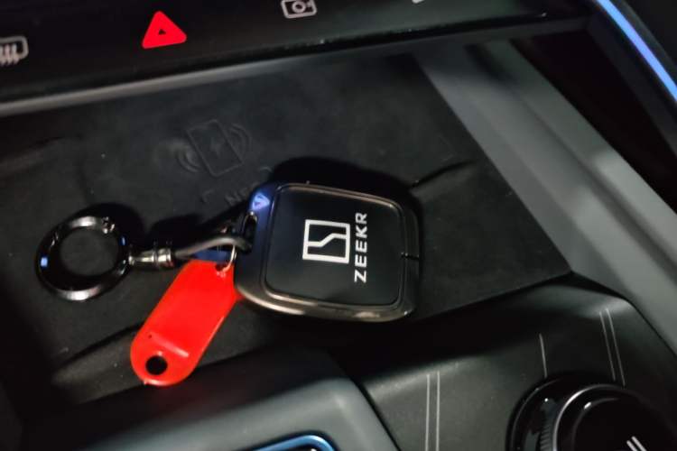 Used Zeekr 001 2024 YOU Edition 100 kWh All-Wheel Drive Interior 1