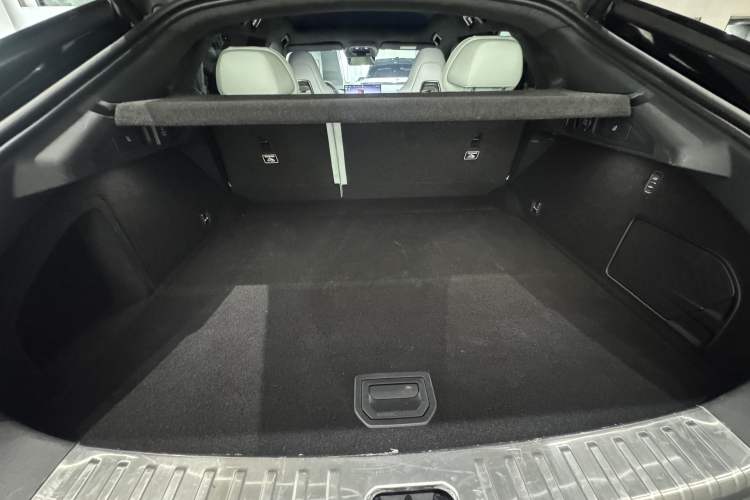 Used Zeekr 001 2024 YOU Edition 100 kWh All-Wheel Drive Interior 12