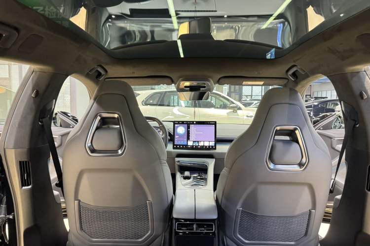 Used Zeekr 001 2024 WE Edition 95 kWh All-Wheel Drive Interior 6