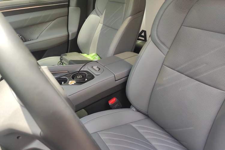 Used Zeekr 001 2024 ME Edition 100 kWh All-Wheel Drive Left Front Seat