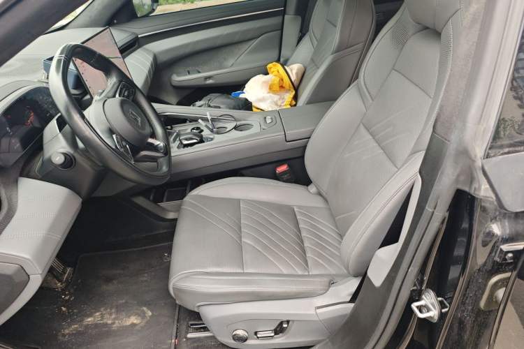 Used Zeekr 001 2024 WE Edition 95 kWh All-Wheel Drive Left Front Seat