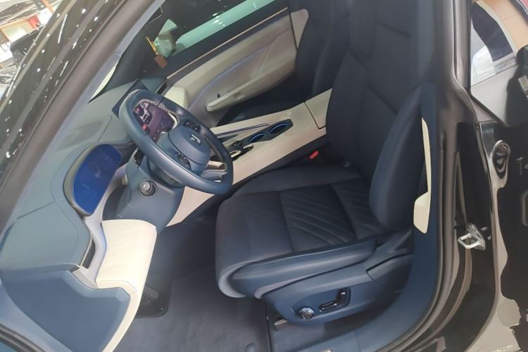 Used Zeekr 001 2024 WE Edition 95 kWh All-Wheel Drive Left Front Seat