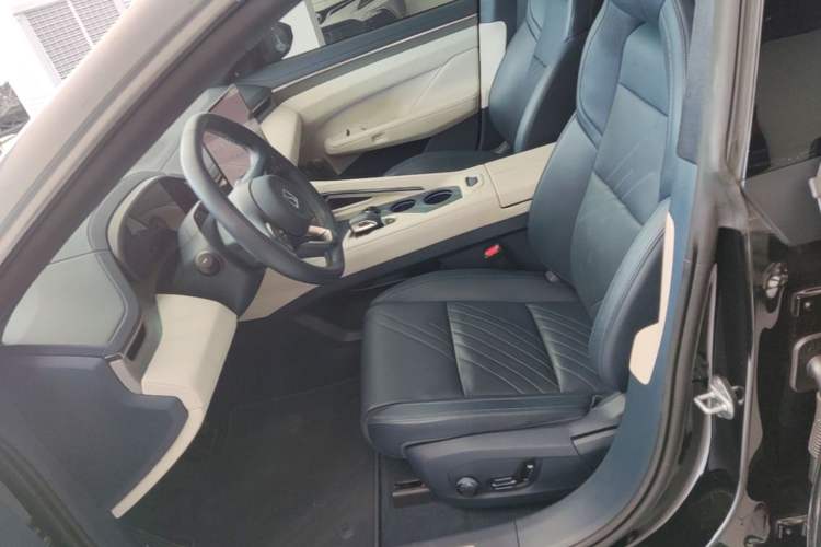 Used Zeekr 001 2024 ME Edition 100 kWh All-Wheel Drive Left Front Seat