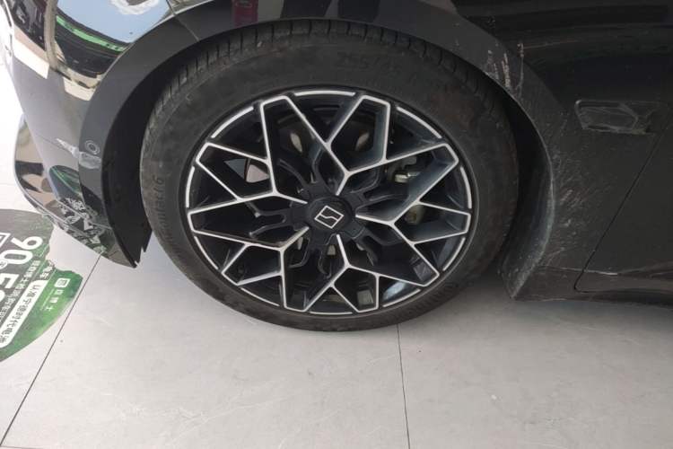 Used Zeekr 001 2024 ME Edition 100 kWh All-Wheel Drive Left Front Wheel Hub