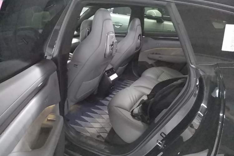 Used Zeekr 001 2024 YOU Edition 100 kWh All-Wheel Drive Left Rear Seat