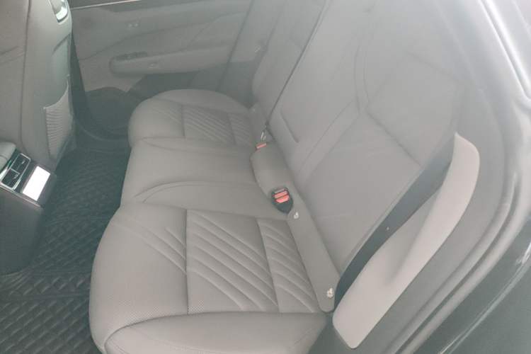Used Zeekr 001 2024 WE Edition 95 kWh All-Wheel Drive Left Rear Seat