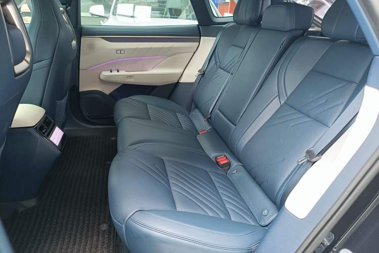 Used Zeekr 001 2024 ME Edition 100 kWh All-Wheel Drive Left Rear Seat