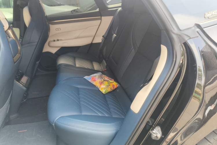 Used Zeekr 001 2024 YOU Edition 100 kWh All-Wheel Drive Left Rear Seat