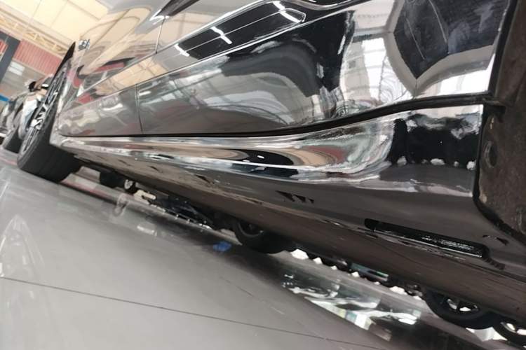 Used Zeekr 001 2024 ME Edition 100 kWh All-Wheel Drive Left Side Sill