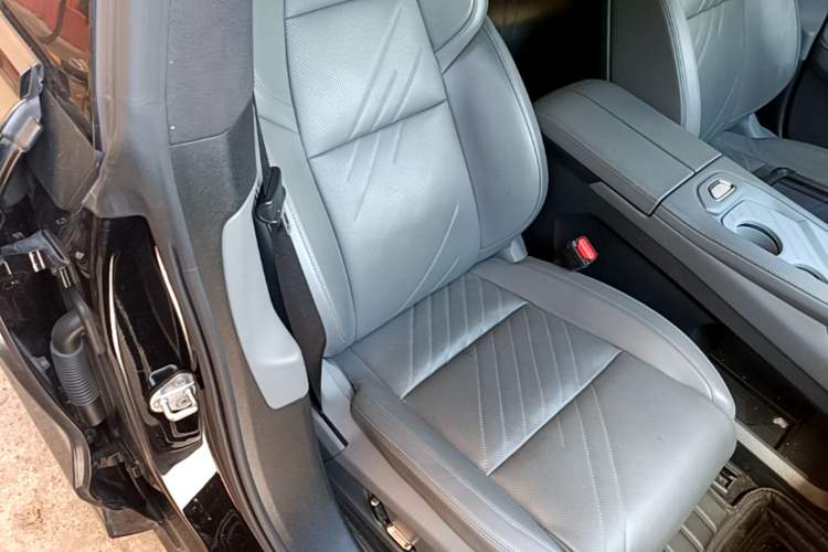 Used Zeekr 001 2024 WE Edition 100 kWh Rear-Drive Right Front Seat