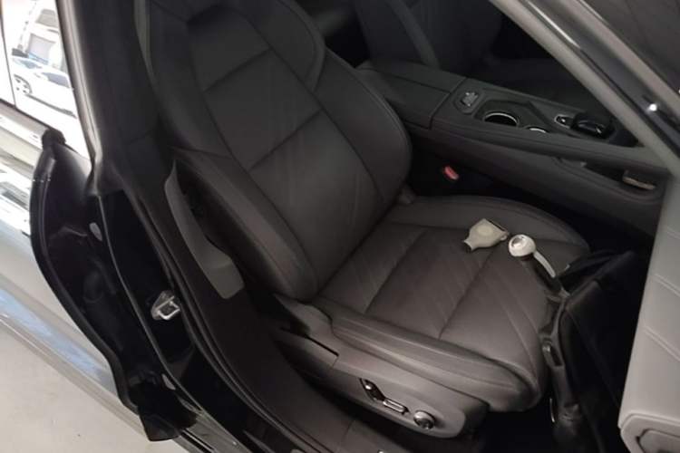 Used Zeekr 001 2024 WE Edition 95 kWh All-Wheel Drive Right Front Seat