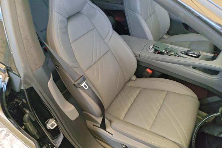 Used Zeekr 001 2024 YOU Edition 100 kWh All-Wheel Drive Right Front Seat