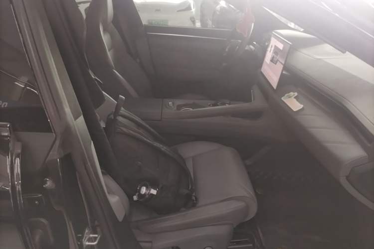 Used Zeekr 001 2024 ME Edition 100 kWh All-Wheel Drive Right Front Seat