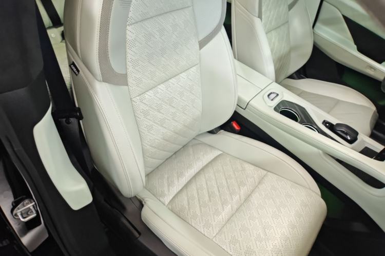 Used Zeekr 001 2024 YOU Edition 100 kWh All-Wheel Drive Right Front Seat