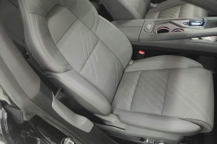 Used Zeekr 001 2024 WE Edition 100 kWh Rear-Drive Right Front Seat
