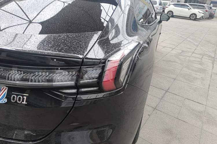 Used Zeekr 001 2024 YOU Edition 100 kWh All-Wheel Drive Right Rear Taillight