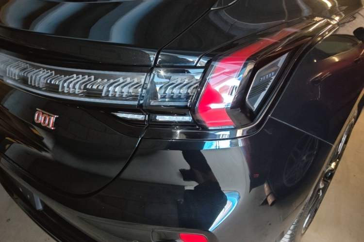 Used Zeekr 001 2024 YOU Edition 100 kWh All-Wheel Drive Right Rear Taillight