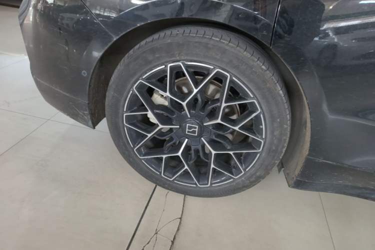 Used Zeekr 001 2024 ME Edition 100 kWh All-Wheel Drive Right Rear Wheel Hub