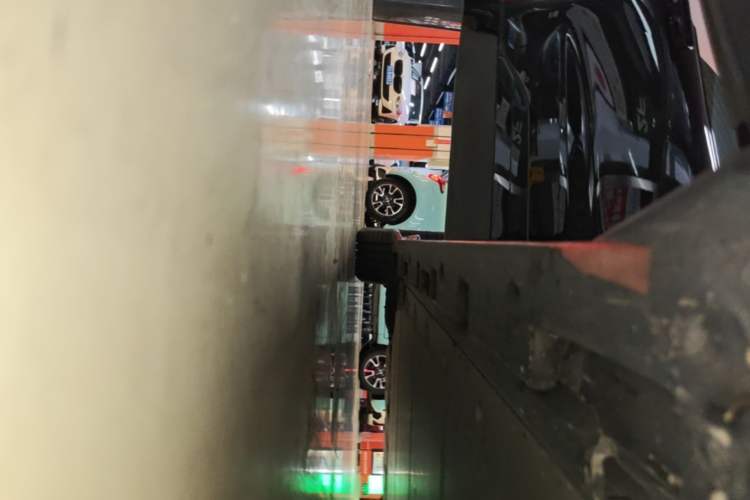 Used Zeekr 001 2024 WE Edition 95 kWh All-Wheel Drive Right Side Sill
