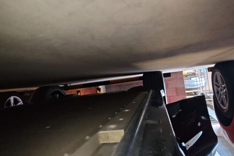Used Zeekr 001 2024 YOU Edition 100 kWh All-Wheel Drive Right Side Sill