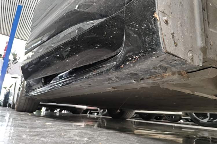 Used Zeekr 001 2024 YOU Edition 100 kWh All-Wheel Drive Right Side Sill