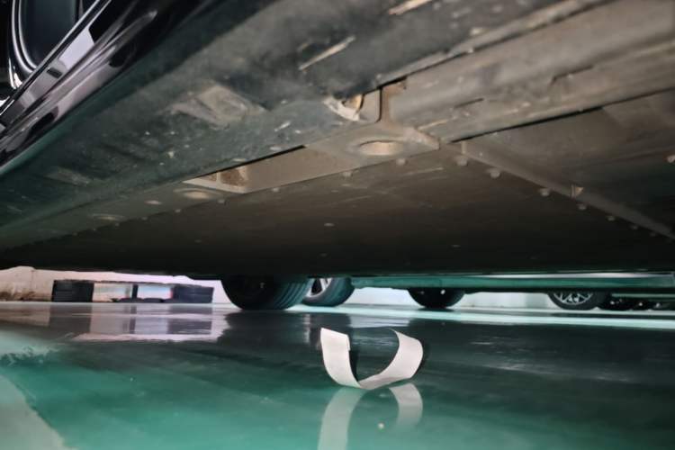 Used Zeekr 001 2024 YOU Edition 100 kWh All-Wheel Drive Right Side Sill